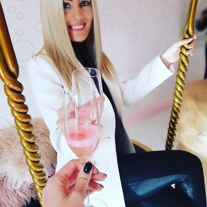 Meet your Posher, Desirae